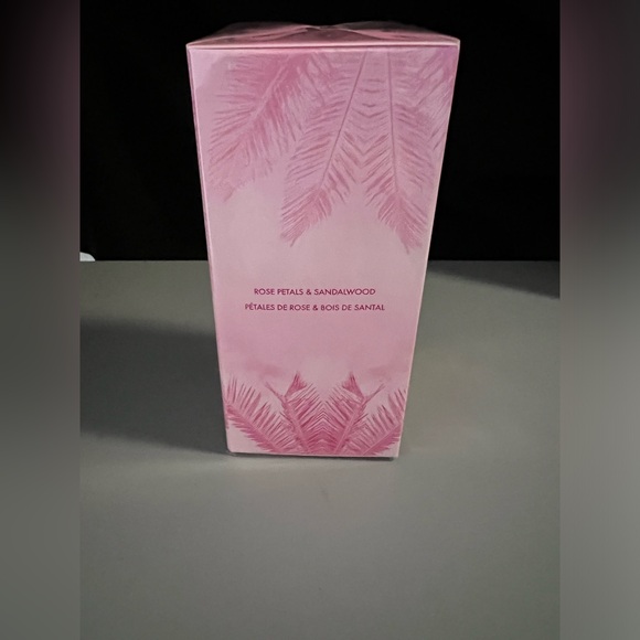 Hollister Malaia Perfume 1.7 FL. OZ. - Picture 4 of 5